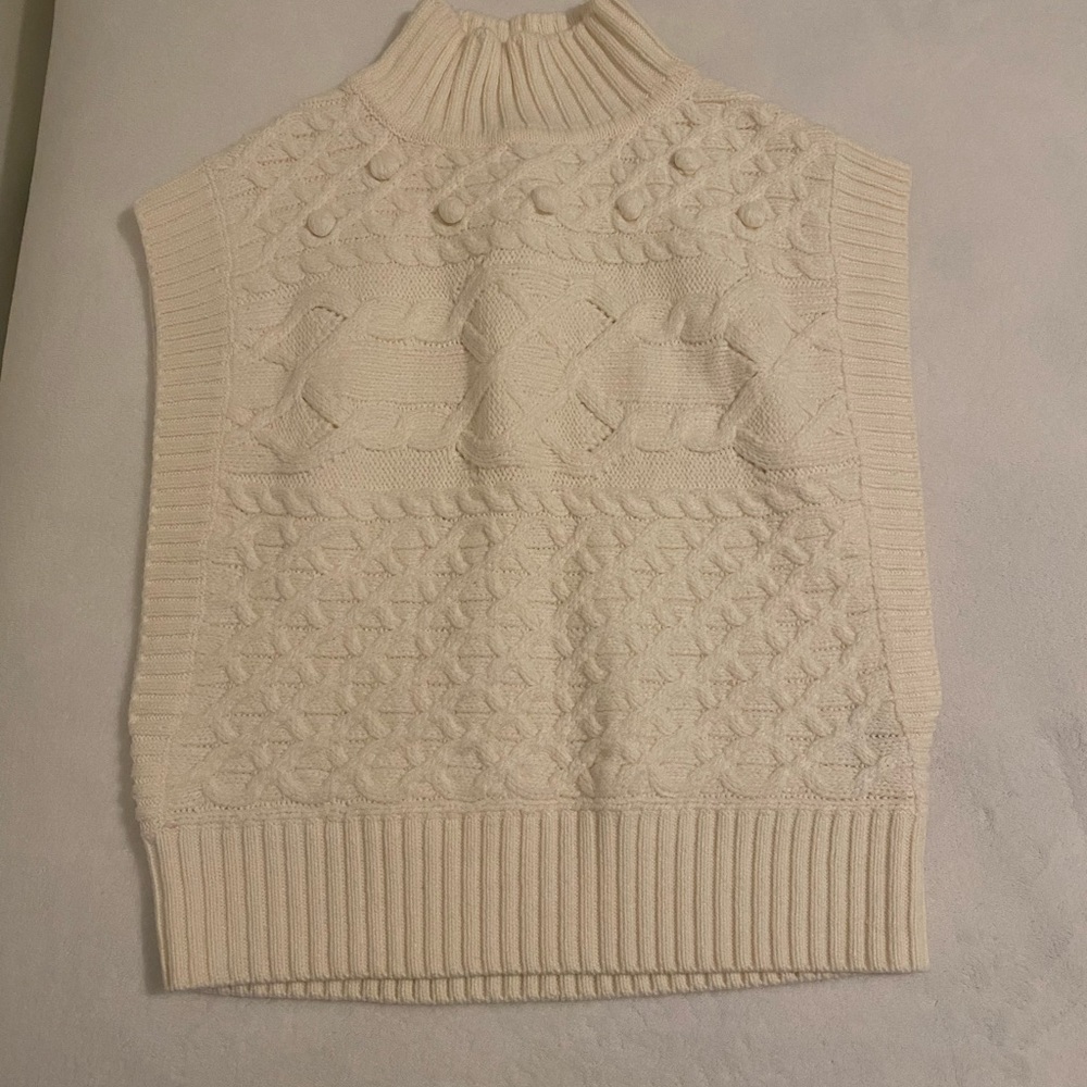 Sweater vest